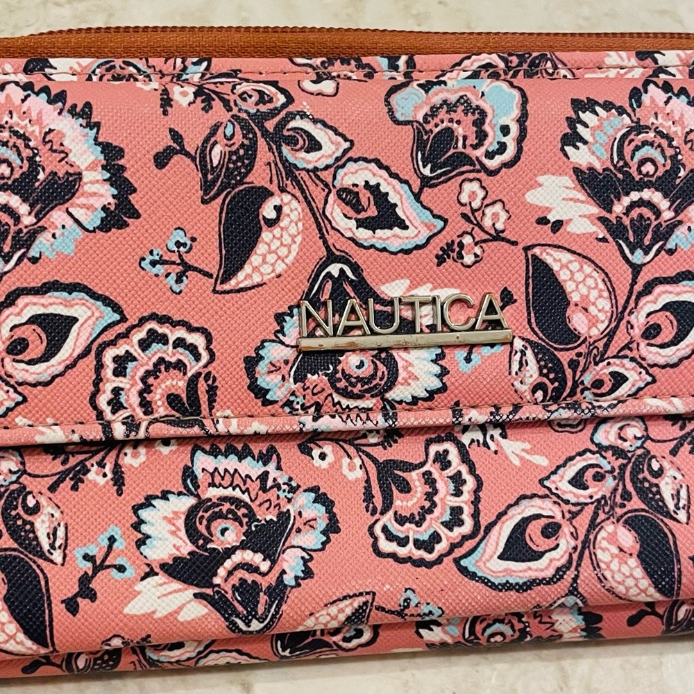Nautica Pink Clutch with Intricate Floral Design - Picture 6 of 13